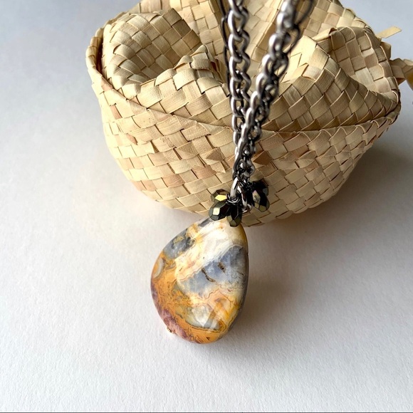 Polished stone pendant chain necklace - Picture 4 of 5